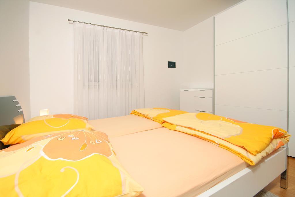 Apartmani Mane Trogir Exterior foto